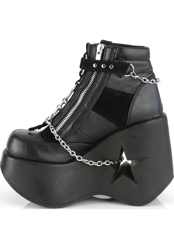DYNAMITE-101 Black Star Cut-Out Platform Wedge Shoes [Preorder]
