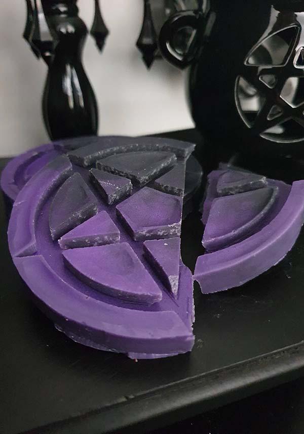 Enchanting Pentagram Wax Melt in Black Amber & Lavender Fragrance