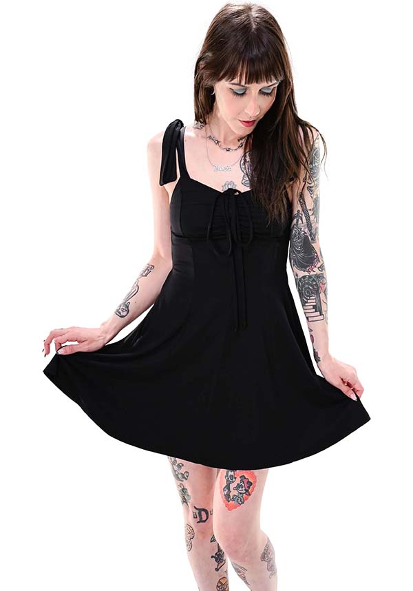 Paige Skater Dress - A Charming Addition to Your Wardrobe