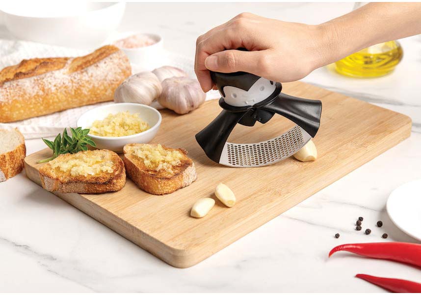 Rockula BPA-Free Garlic Crusher - Ideal for Crushing Garlic to Bits