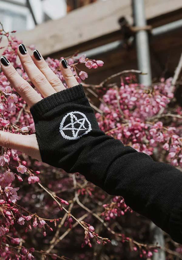 Fashionable Knitted Pentagram Fingerless Gloves for Cold Weather