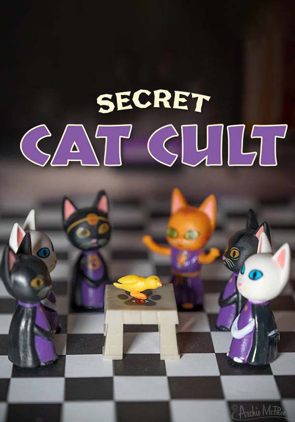 Secret Cat Cult Vinyl Figures - Set of Eight Mysterious Pieces