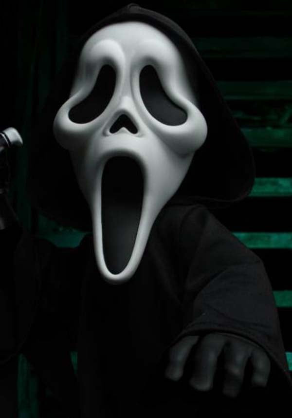 15-Inch Mega Scale Scream: Ghostface Action Figure