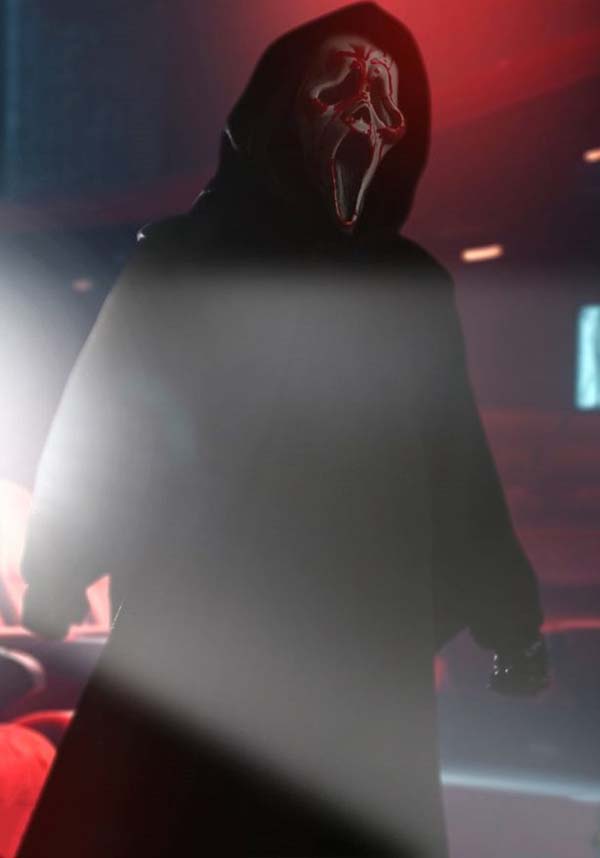 Scream: One:12 Collective Ghostface Action Figure - A Must - Have for Horror Collectors