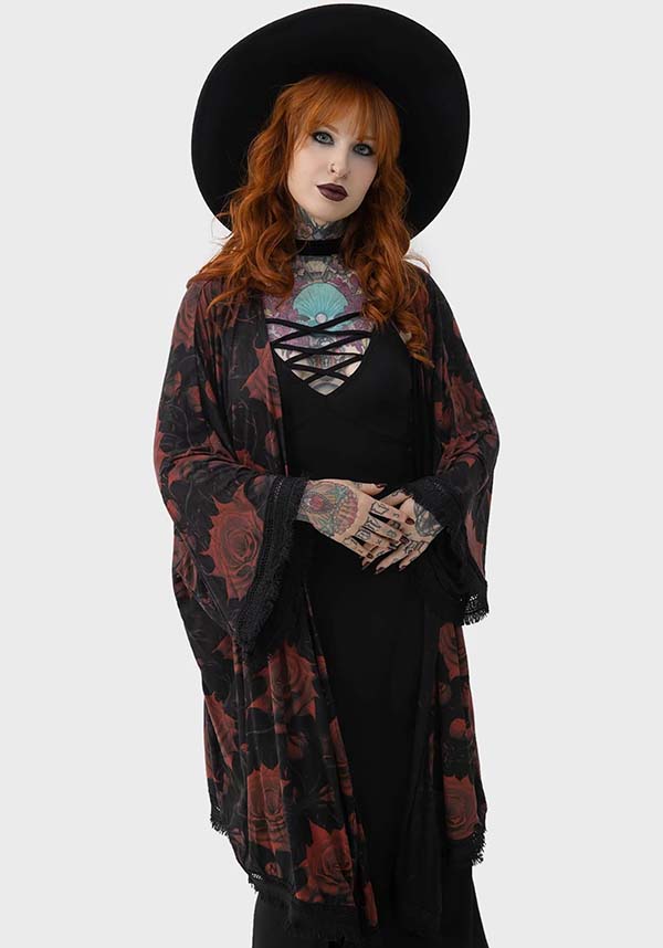 Blood Rose Patterned Kimono for Fashionable Wear