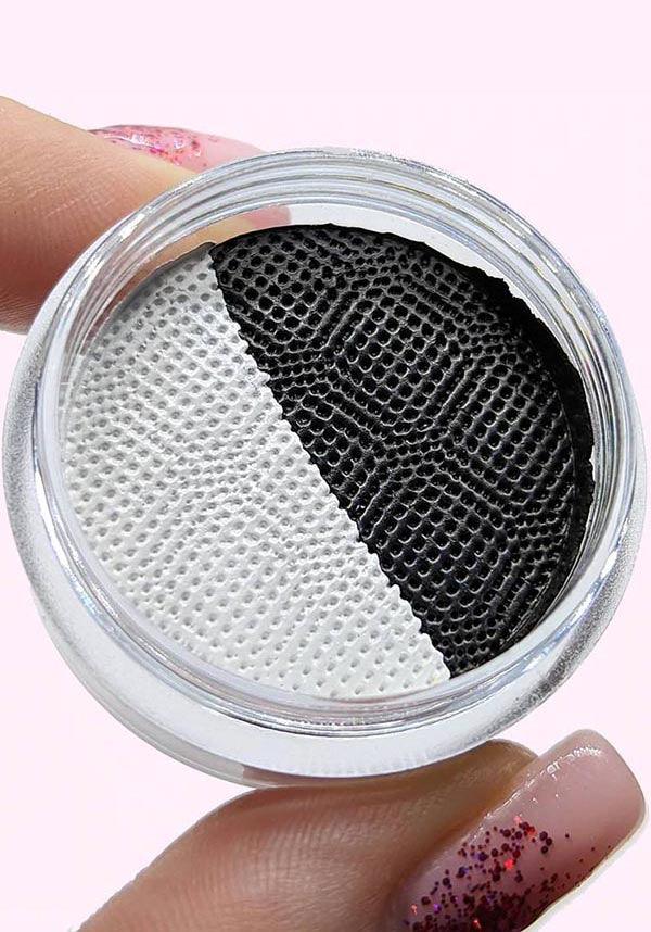 Black and White UV-Reactive CAKE Wet Eyeliner for Creative Makeup