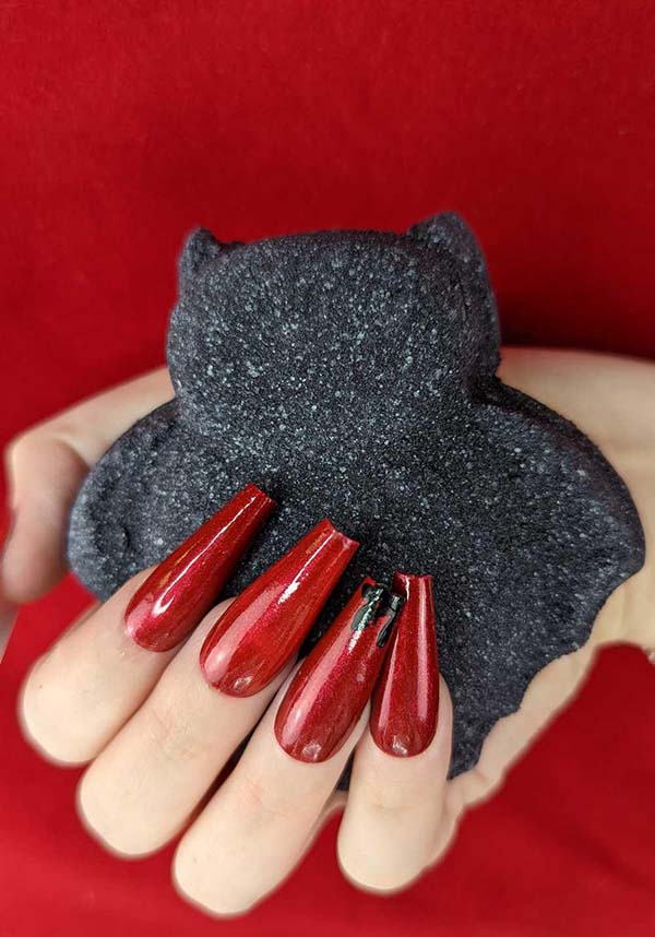 Black Bat - Exquisite Bath Bomb for a Spooky Bath Experience