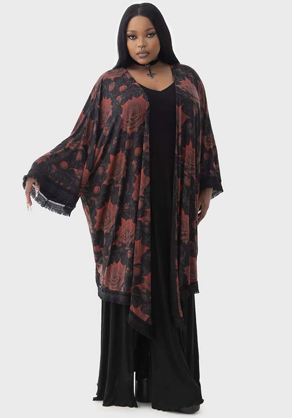 Blood Rose Patterned Kimono for Fashionable Wear