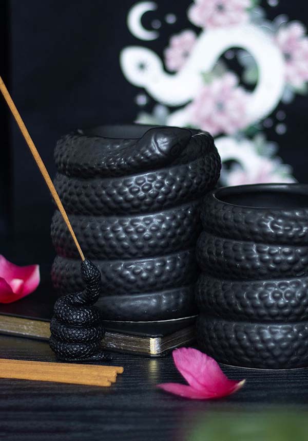 Elegant Black Resin Snake Incense Stick Holder for Gothic Decor