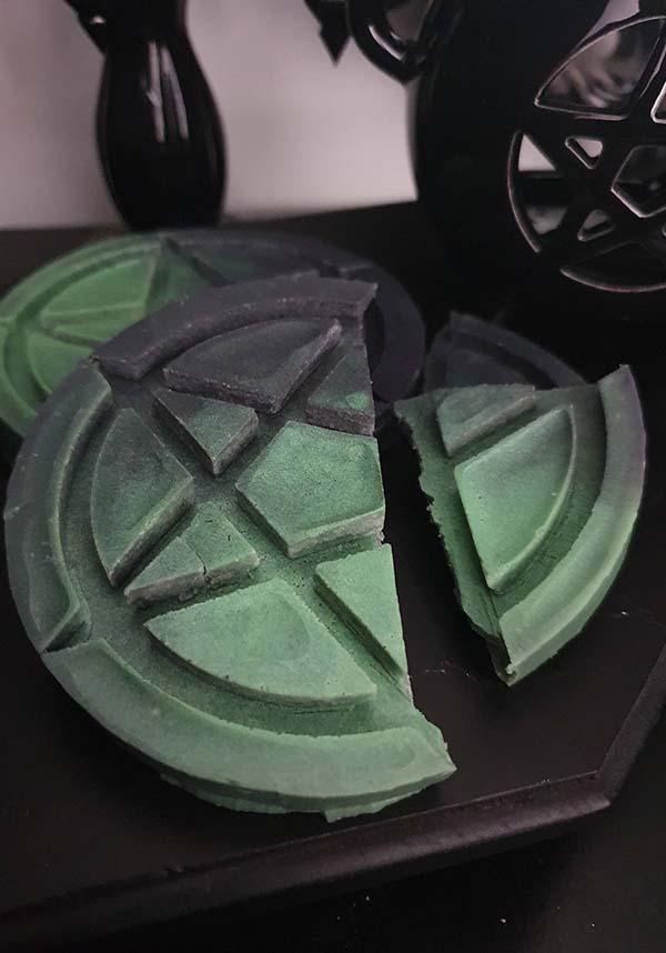 Pentagram Wax Melt with Lime, Coconut, and Elderflower Fragrance