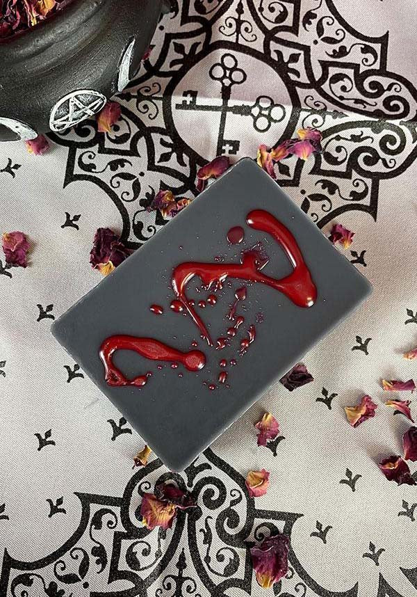 Enchanting Black Magick Wax Melts with Rich Berry Scents