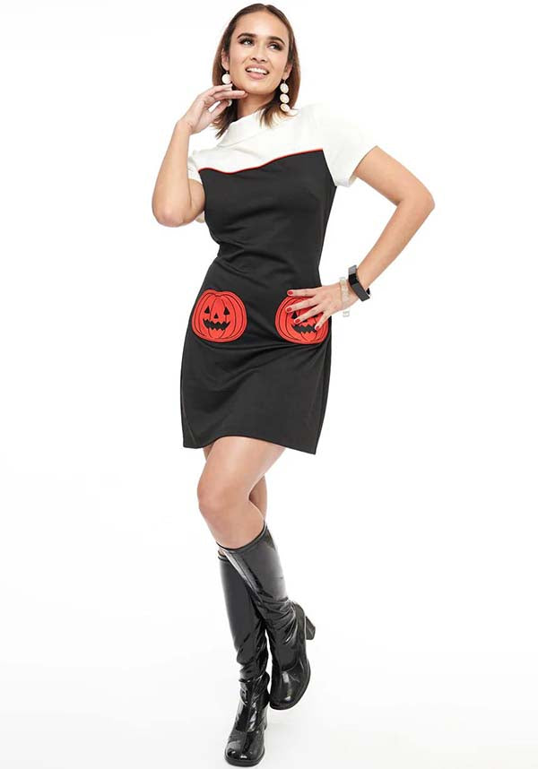 Stylish 1960s Stretch Knit Pumpkin Pocket Shift Dress in Black & Orange