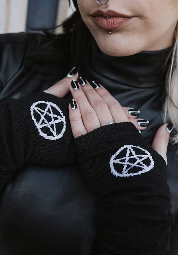Fashionable Knitted Pentagram Fingerless Gloves for Cold Weather