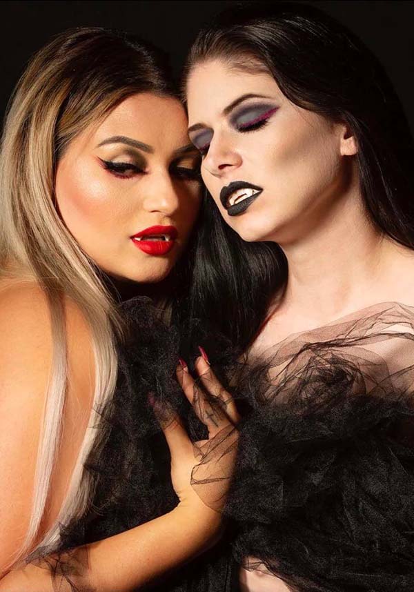Batty Midnight Gothic Eyeliner | LINER