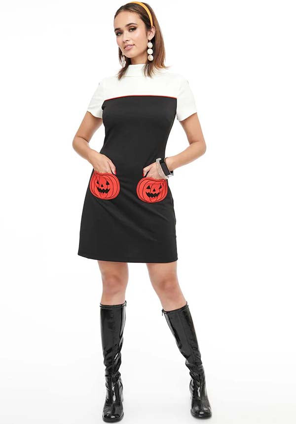 Stylish 1960s Stretch Knit Pumpkin Pocket Shift Dress in Black & Orange