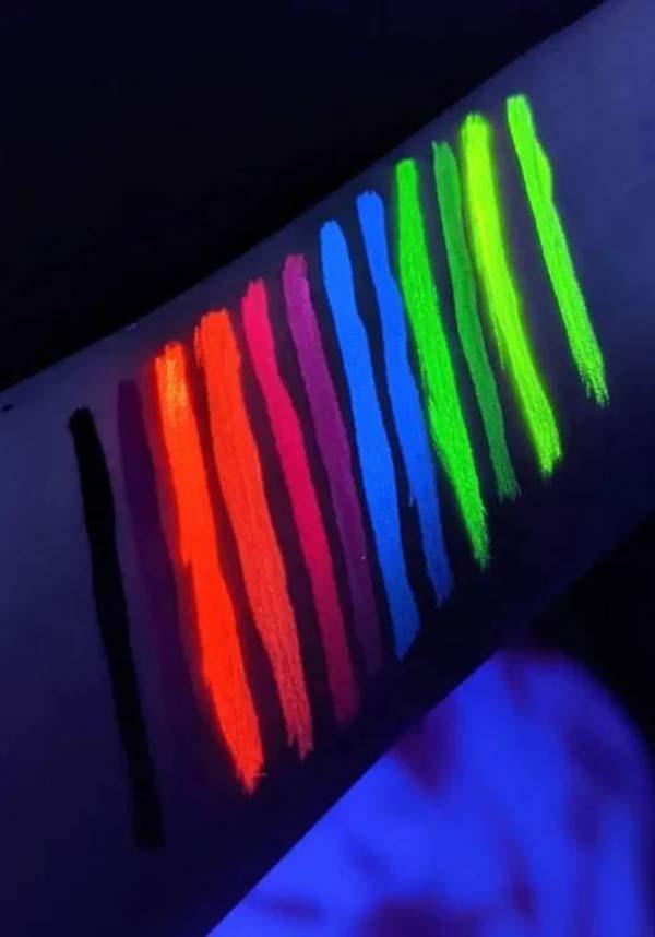 Black and White UV-Reactive CAKE Wet Eyeliner for Creative Makeup