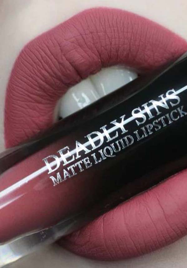 Matte Liquid Lipstick Protector - A Long - lasting Beauty Essential