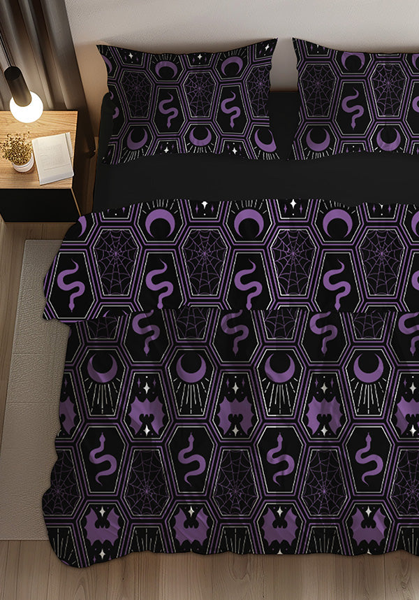 Basilisk Moon Mysterious Queen Quilt Set with Spooky Designs