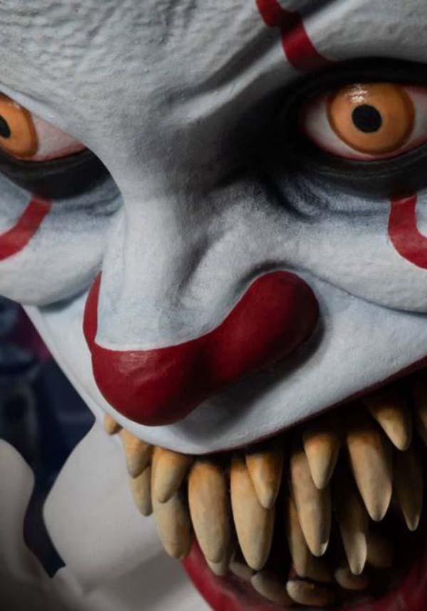 2017 It Movie: Sinister Talking Pennywise 15-Inch Collectible Action Figure