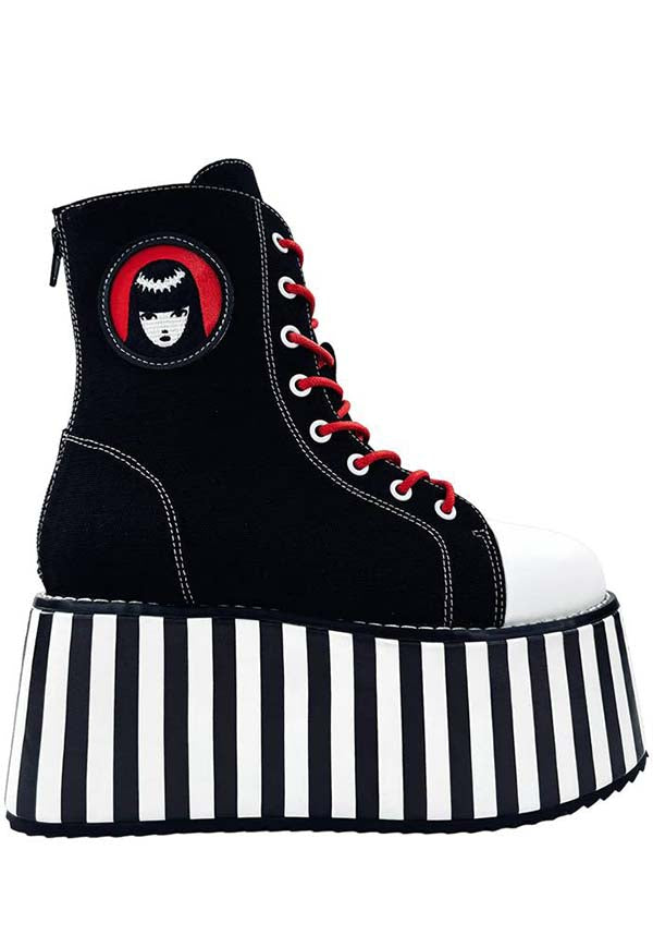 YRU Suspension Emily Gothic Platform Boots - A Bold Fashion Statement