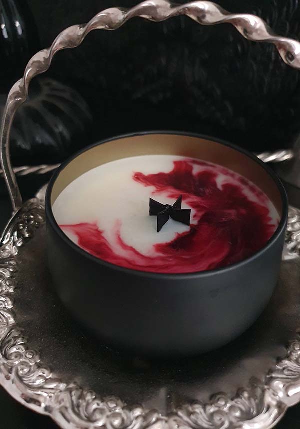 8oz Tin Candle: Enchanting Wilting Roses Scent