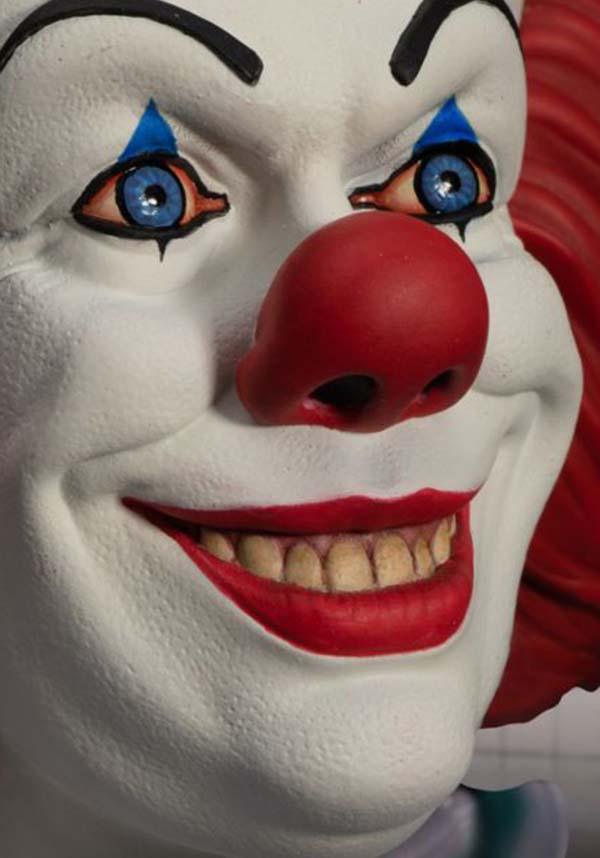 1990 IT Pennywise 18-Inch Rotating Plush Toy - A Creepy Collectible