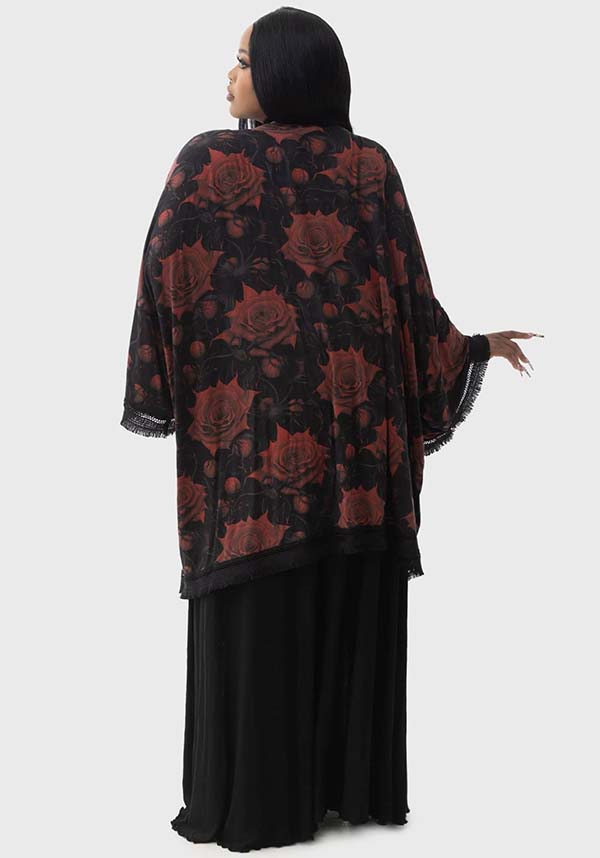 Blood Rose Patterned Kimono for Fashionable Wear