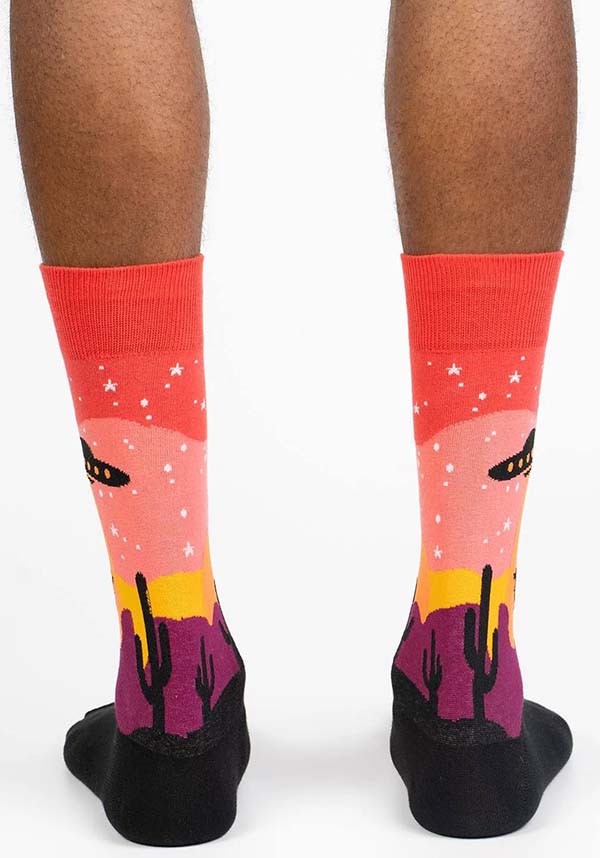 Men's Area 51 Crew Style Socks for Fashionable Feet