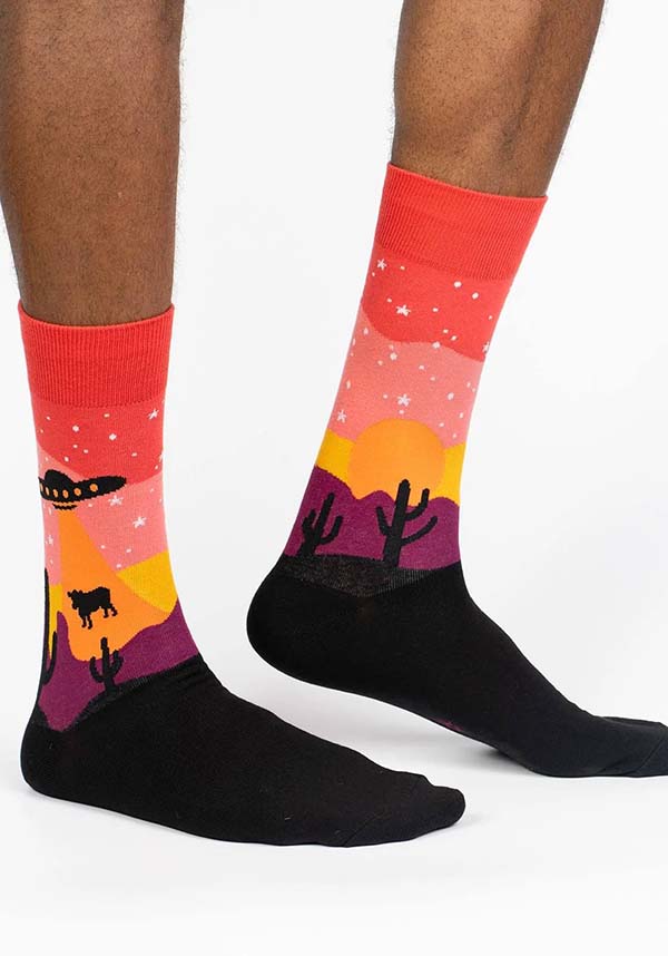 Men's Area 51 Crew Style Socks for Fashionable Feet