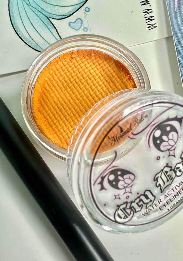 Crybaby Soda Pop Eyeliner - A Unique Pigment Cake Eyeliner Product