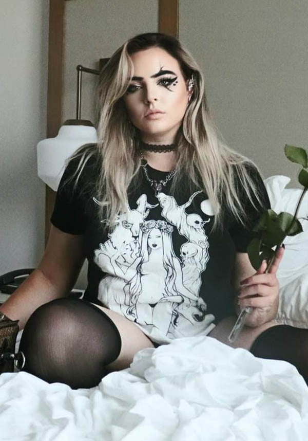 Exclusive Anna Marine Art Unisex Forbidden Love T-Shirt