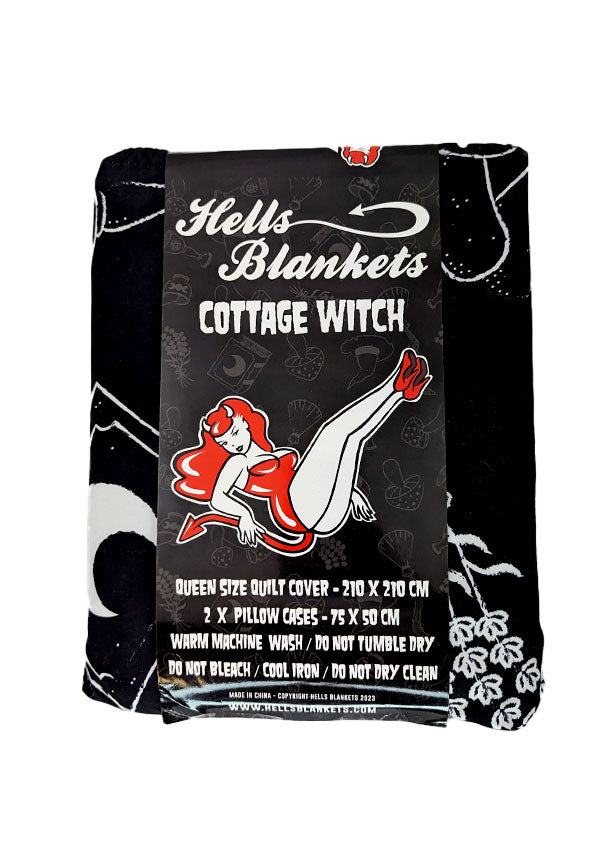 Cottage Witch Themed Queen Size Quilt Set for Bed