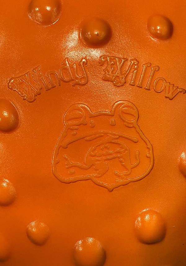 Windy Willow Glossy Orange Toad Design Handbag for Fashion Enthusiasts
