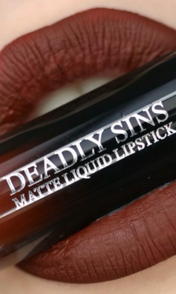 Coven Matte Finish Liquid Lipstick - A Glamorous Makeup Essential