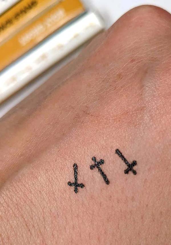 Water-Resistant All-Natural Cross Stamp and Eyeliner Combo