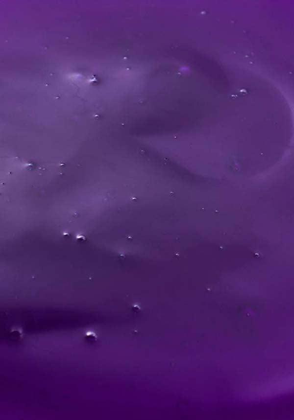 Vibrant Purple Pigmented Shampoo for Refreshing and Prolonging Purple Hair Color