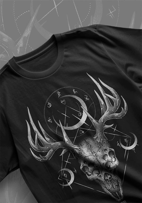 Vengeful Prey Monochrome Men's Regular Fit T-Shirt - A Hauntingly Stylish Apparel