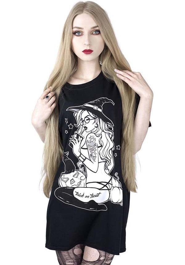 Spooky Trick Or Treat Occult Design Unisex T-Shirt