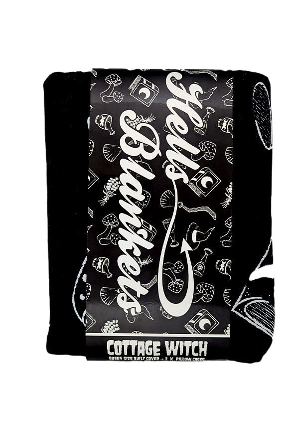 Cottage Witch Themed Queen Size Quilt Set for Bed
